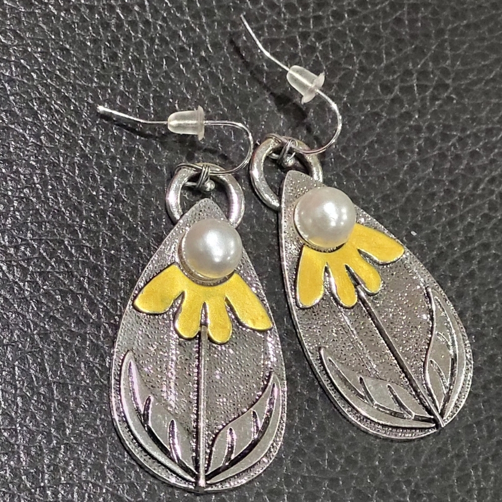 Elegant Silver and Yellow Floral Earrings